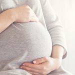 Người bị sảy thai có quyền được hưởng bảo hiểm y tế không?