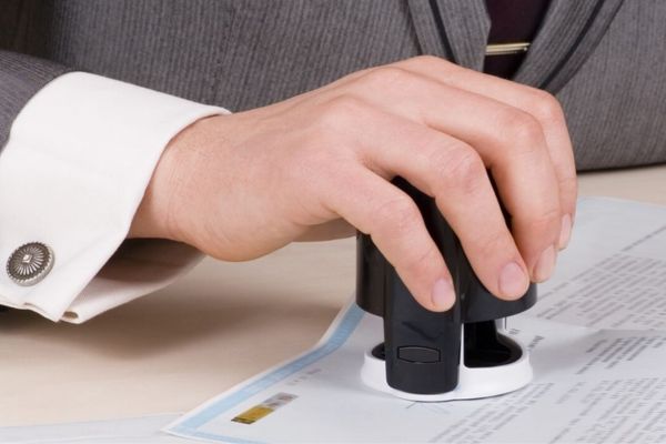 công chứng giấy tờ khẩn cấp 