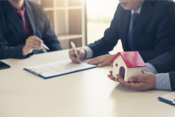 thời gian công chứng chia tách địa phương