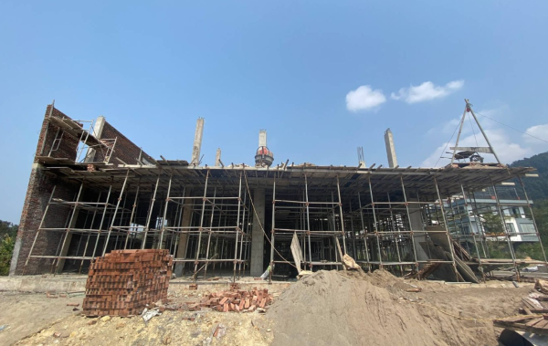 xây nhà làm nứt tường