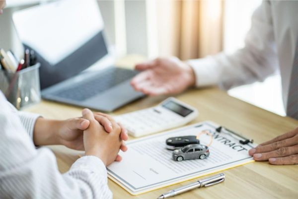 Mua xe máy không chính chủ