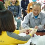 chi-tra-luong-huu-thang-1-2