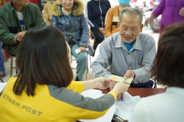 công chứng giấy ủy quyền nhận tiền có cần hợp đồng