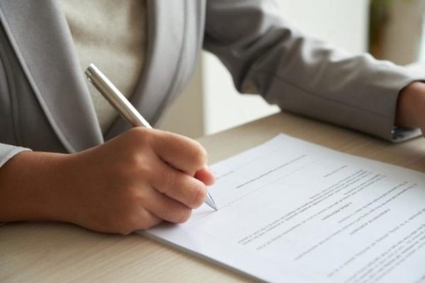 ủy quyền cho nhiều người nhận tiền