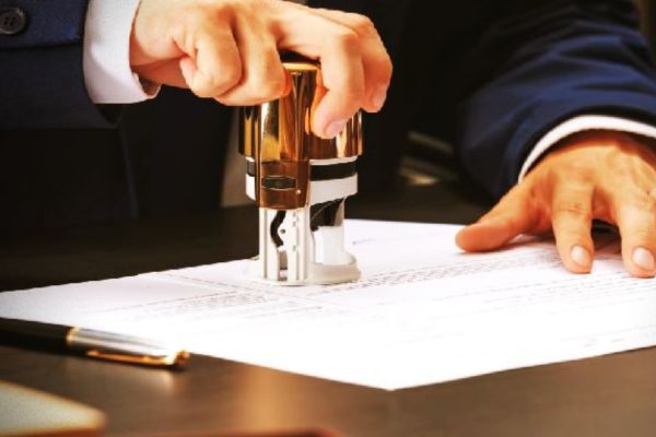 Phân biệt công chứng