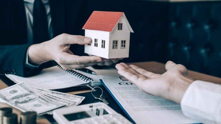 chia thừa kế có người vắng mặt