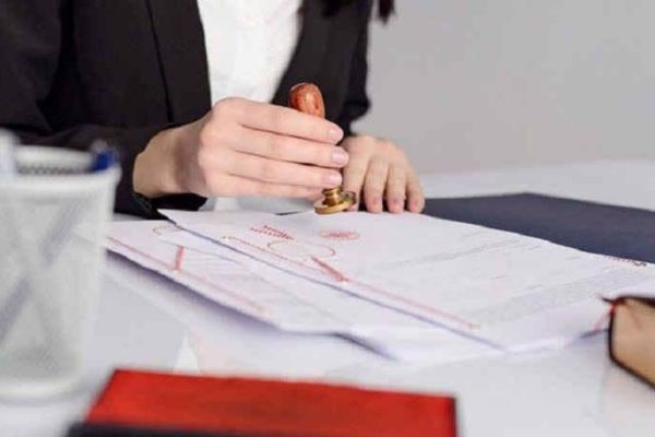 Công chứng di chúc: Sống đến khi nào thì di chúc mới có hiệu lực?