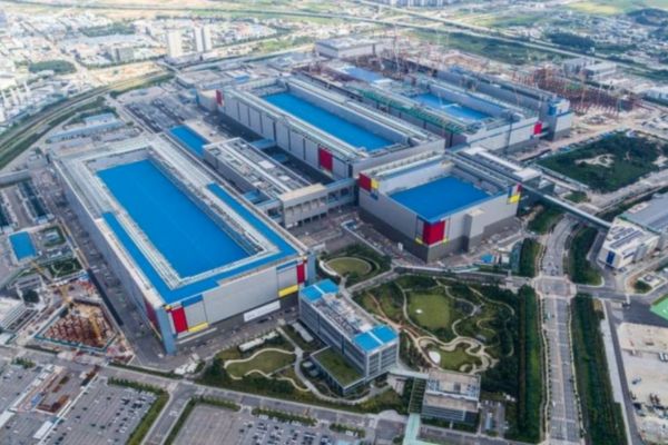 Mua bán tài sản là thiết bị hàn công nghiệp