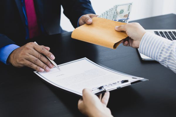 Phạt vi phạm hợp đồng thuê nhà: Mức phạt bao nhiêu là hợp lý?