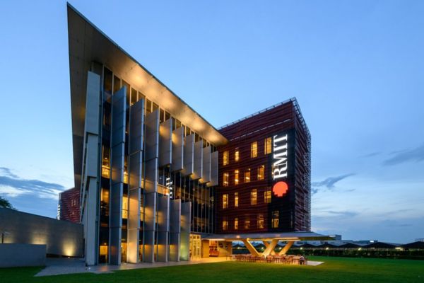 Mua nhà đất ở vùng có trung tâm đào tạo thiết kế đồ họa