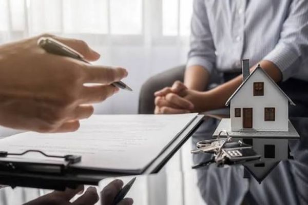 Bán nhà chưa có sổ hồng: Pháp lý phức tạp, rủi ro tiềm ẩn
